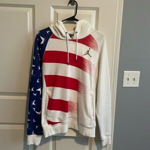 Michael Jordon USA Sweatshirt , excellent condition!